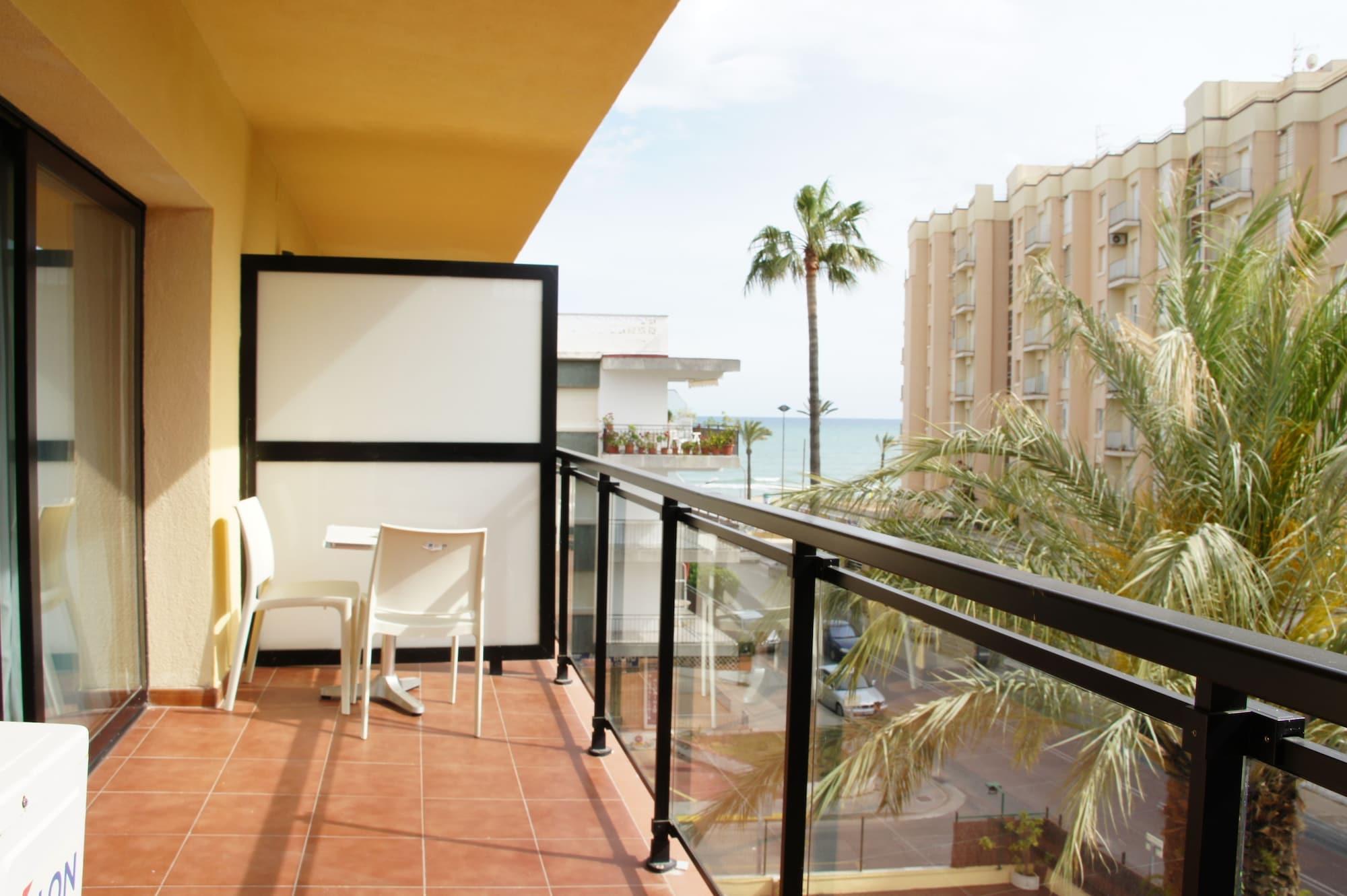 Adia Hotel Cunit Playa Luaran gambar