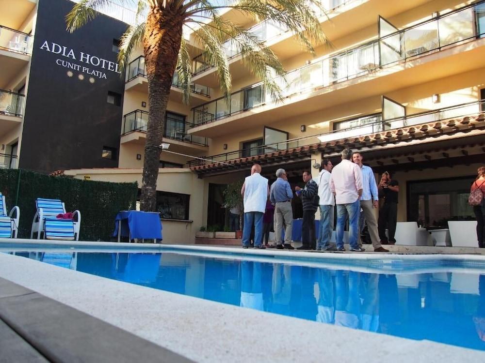 Adia Hotel Cunit Playa Luaran gambar