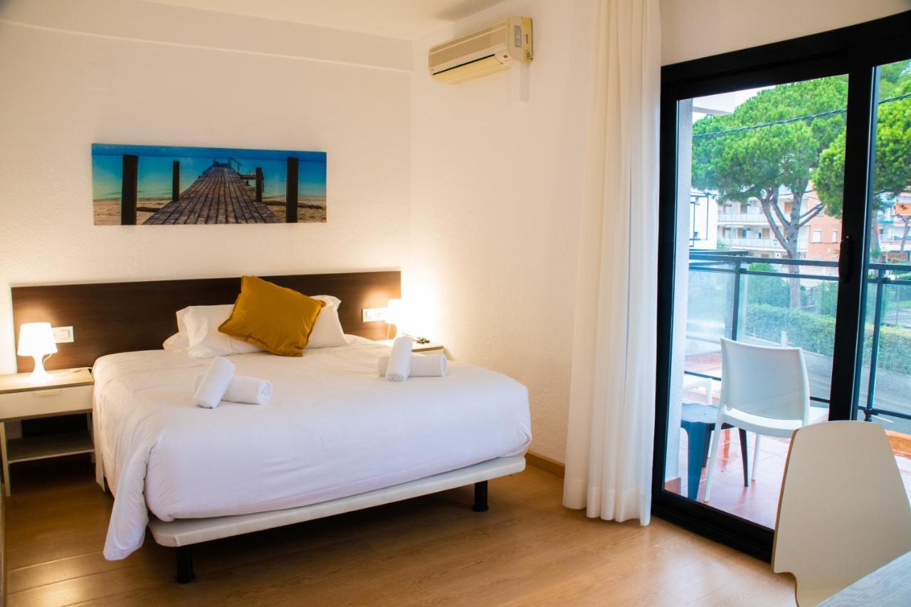 Adia Hotel Cunit Playa Luaran gambar