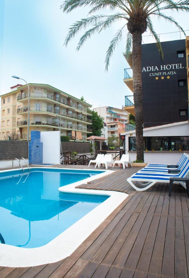 Adia Hotel Cunit Playa Luaran gambar
