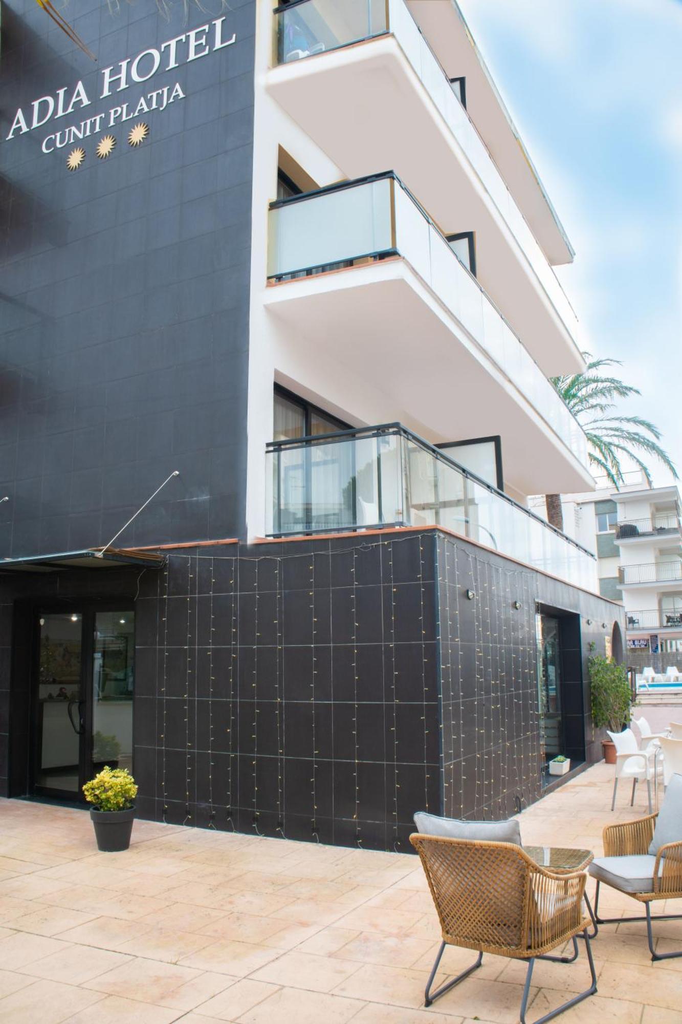 Adia Hotel Cunit Playa Luaran gambar